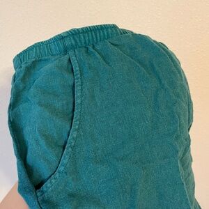 Me & Arrow Green Shorts